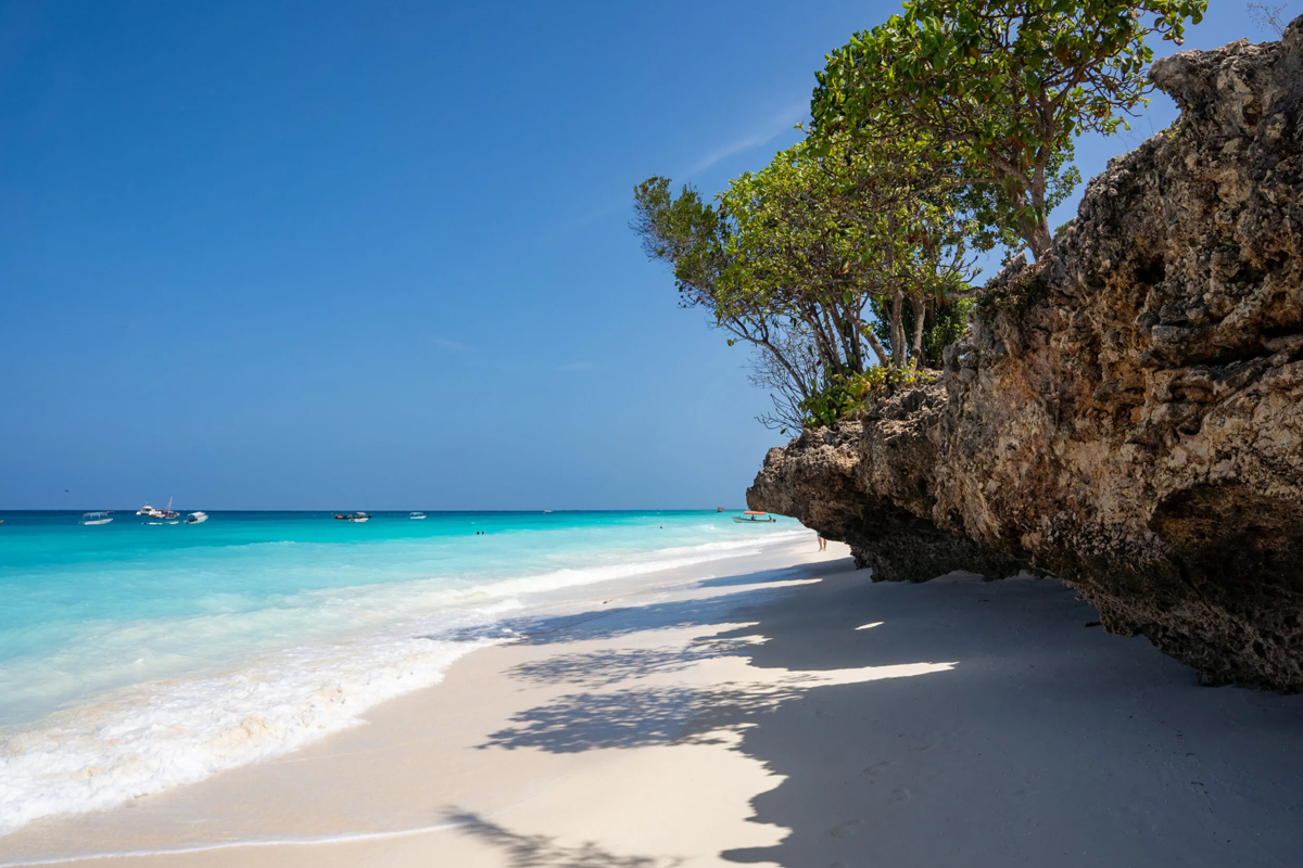 Beach Safety Tips for Your Zanzibar Vacation